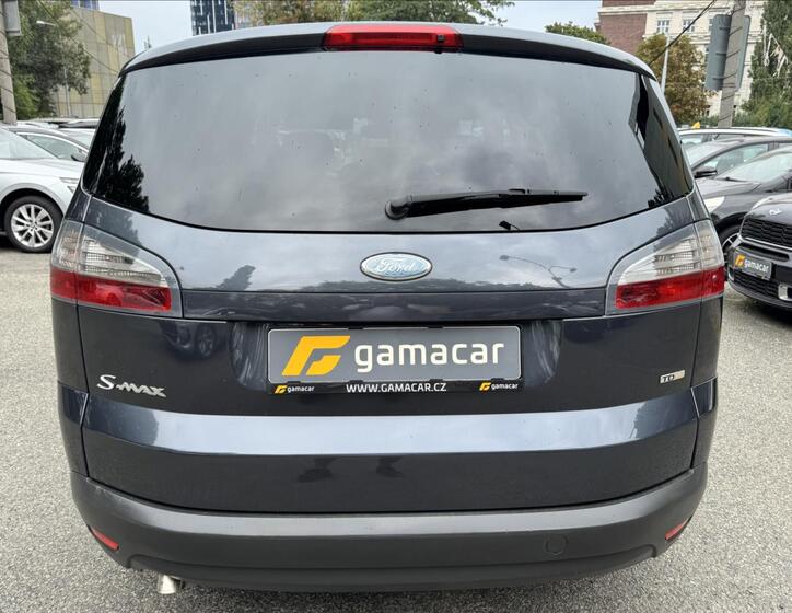 Ford S-MAX 8