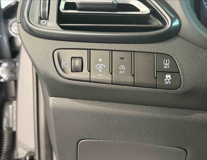 Hyundai i30 17