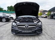 Mercedes-Benz Třídy E 9