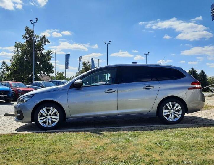 Peugeot 308 4