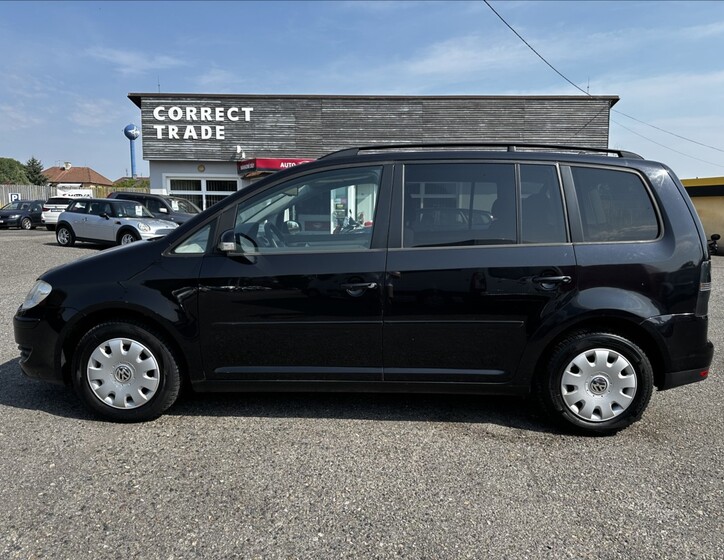 Volkswagen Touran 2
