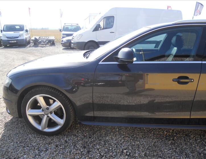 Audi A4 10