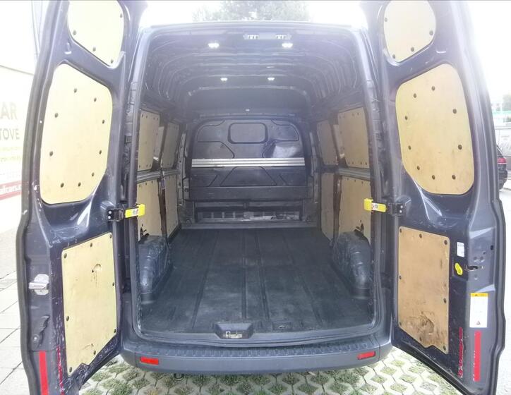 Ford Transit Custom 7