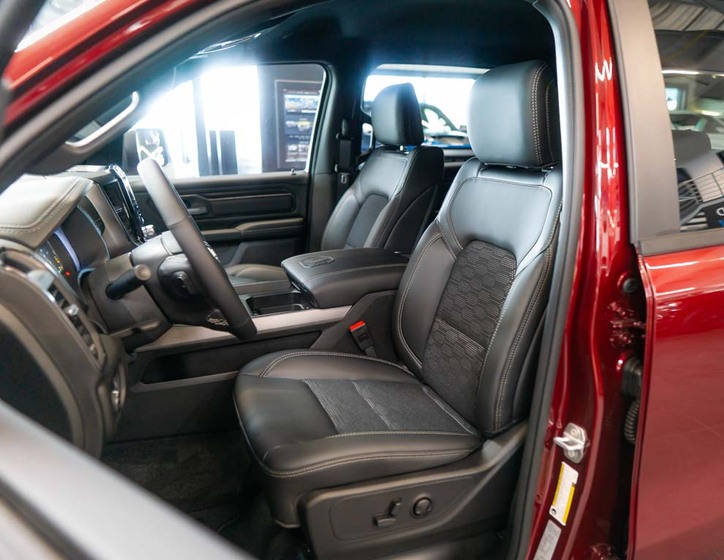 Dodge RAM 11
