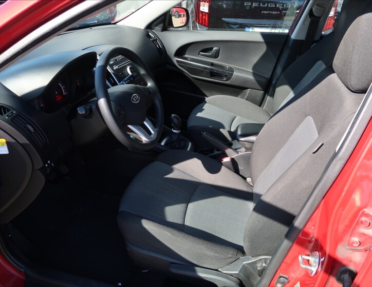 KIA Ceed 8