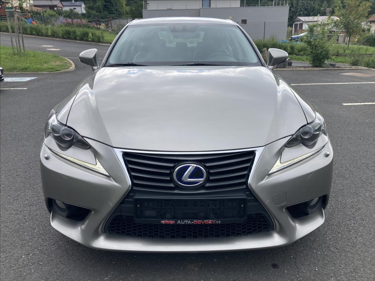 Lexus IS 300h