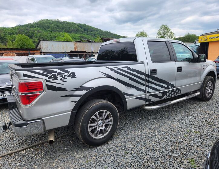 Ford F-150 7