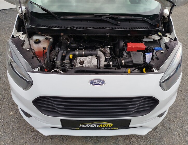 Ford Tourneo Courier 31