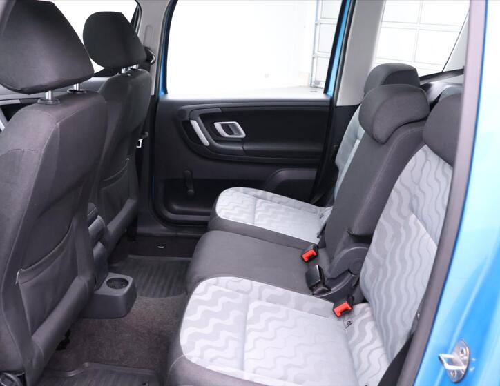 Škoda Roomster 16
