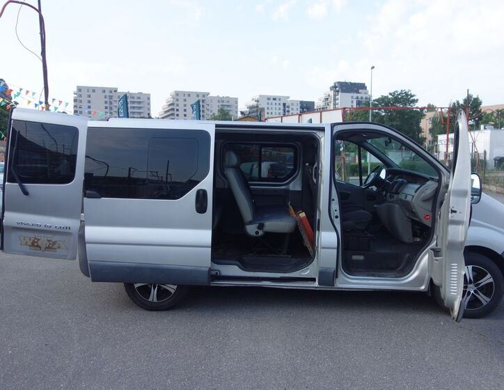 Opel Vivaro 17