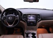 Jeep Grand Cherokee 32