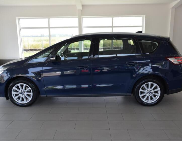 Ford S-MAX 5