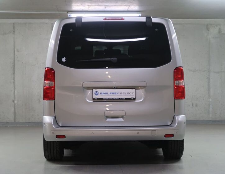 Toyota ProAce 6