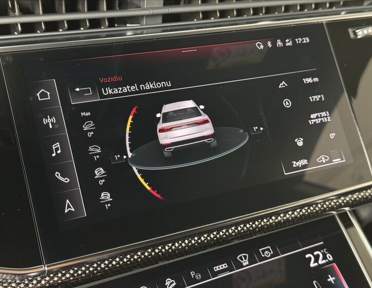 Audi Q8 38