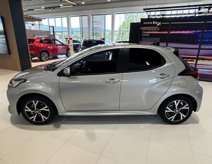 Toyota Yaris 4