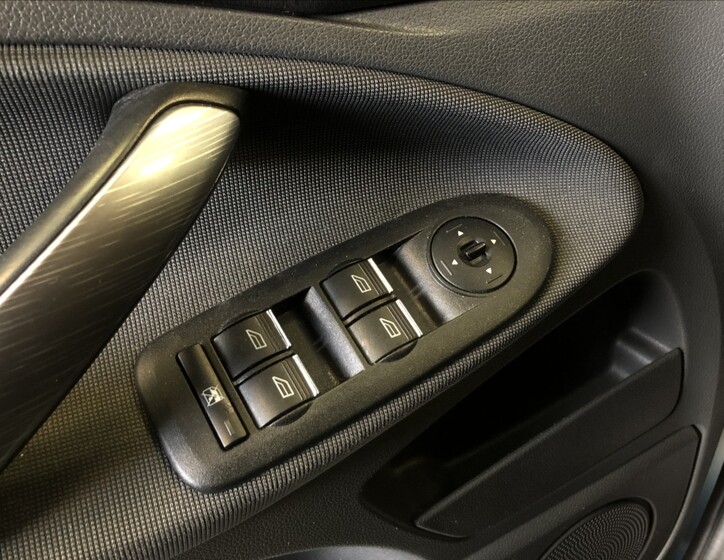 Ford C-MAX 22