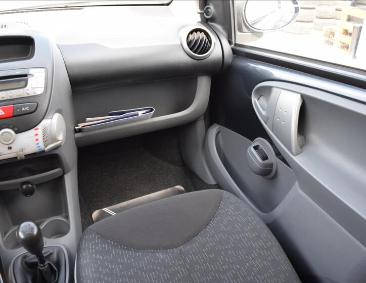 Peugeot 107 22