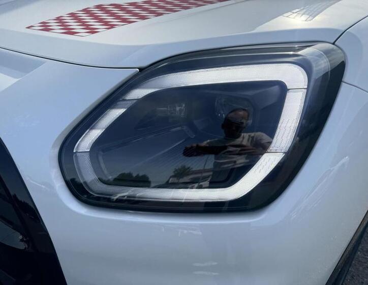 Mini Countryman 17