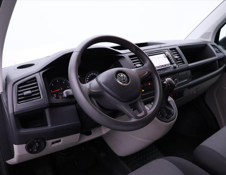 Volkswagen Transporter 23