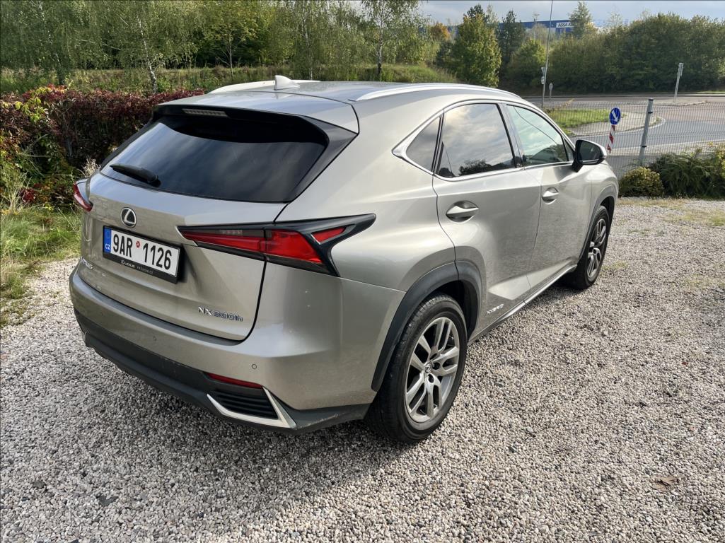 Lexus NX 300h
