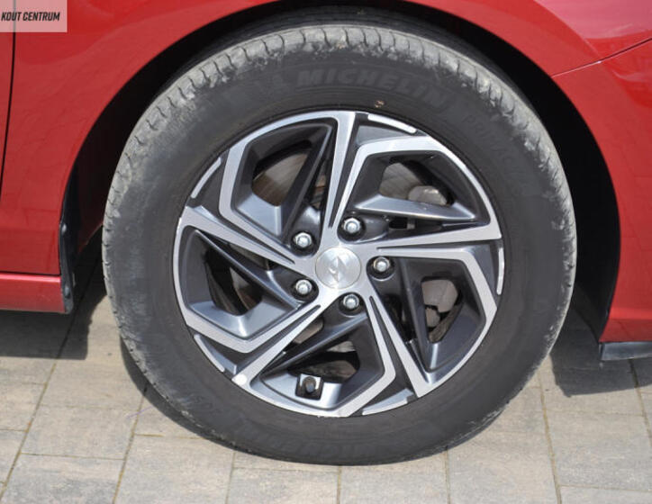 Hyundai i30 10