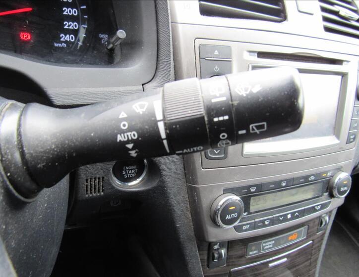 Toyota Avensis 22