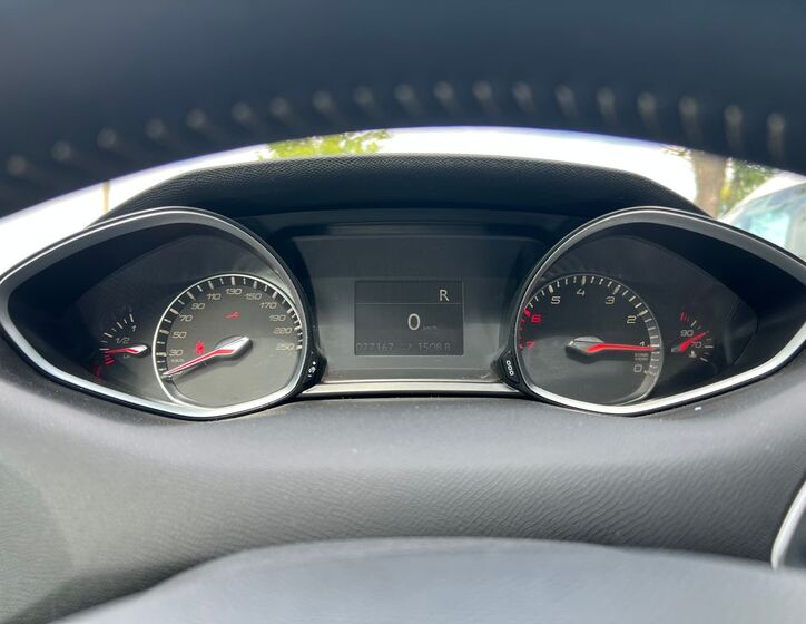 Peugeot 308 9