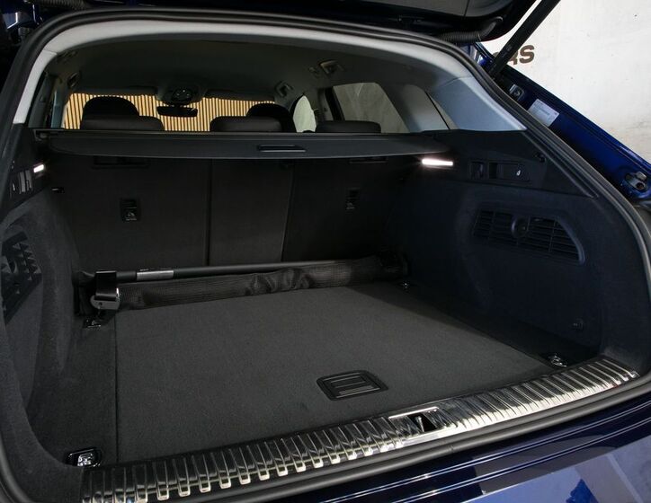 Audi e-tron 32