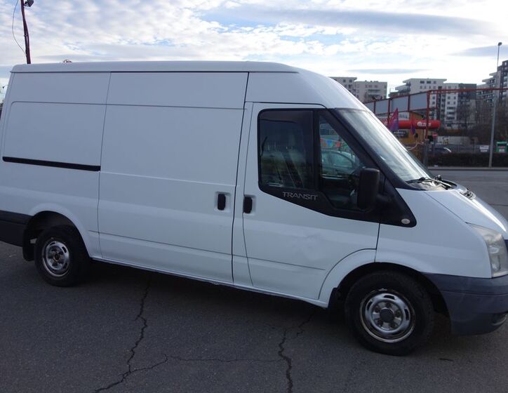 Ford Transit 18