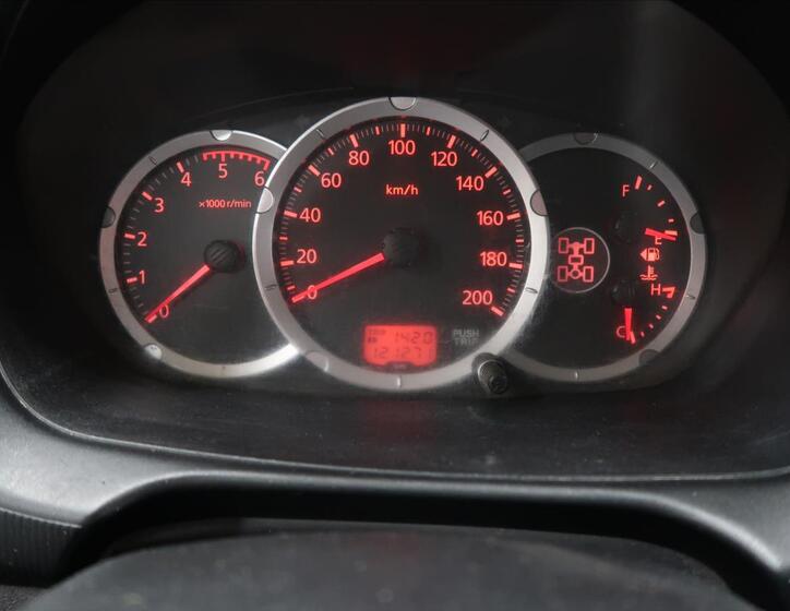 Mitsubishi L200 17
