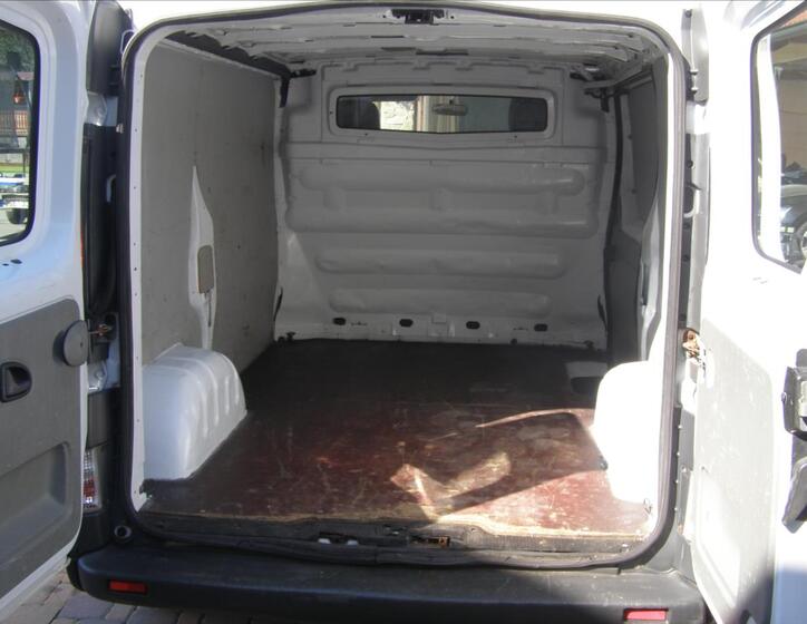 Renault Trafic 11