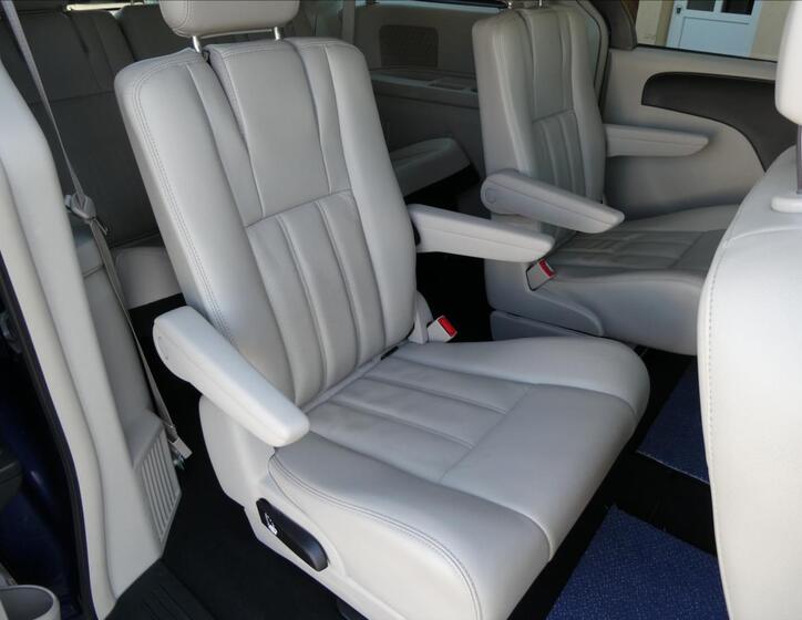 Chrysler Town & Country 20