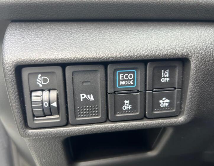 Suzuki S-Cross 12