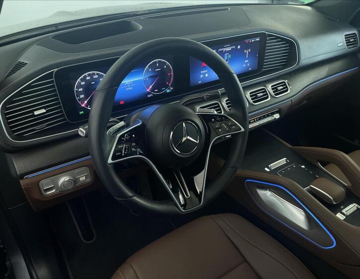Mercedes-Benz GLE 9