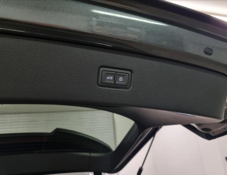 Audi Q7 48