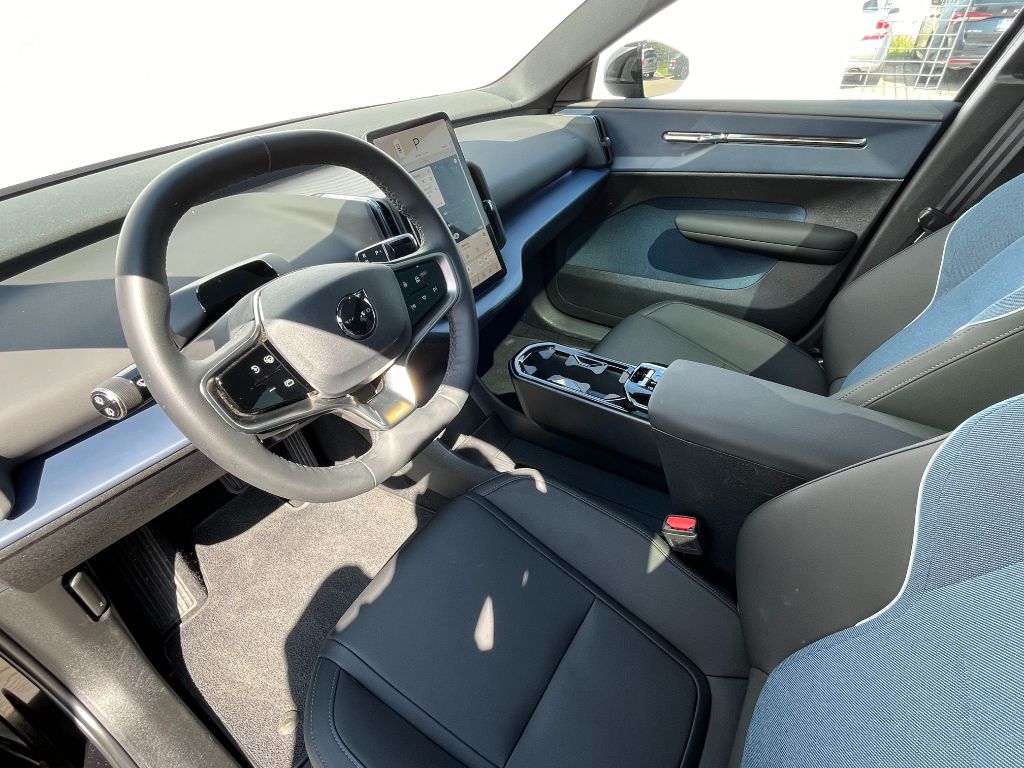 Volvo EX30