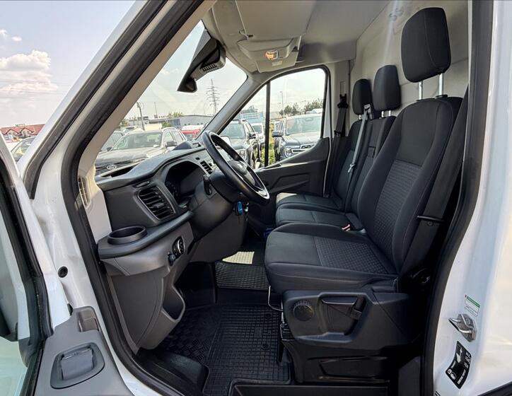 Ford Transit 16
