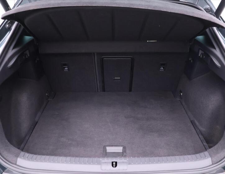 Cupra Formentor 10