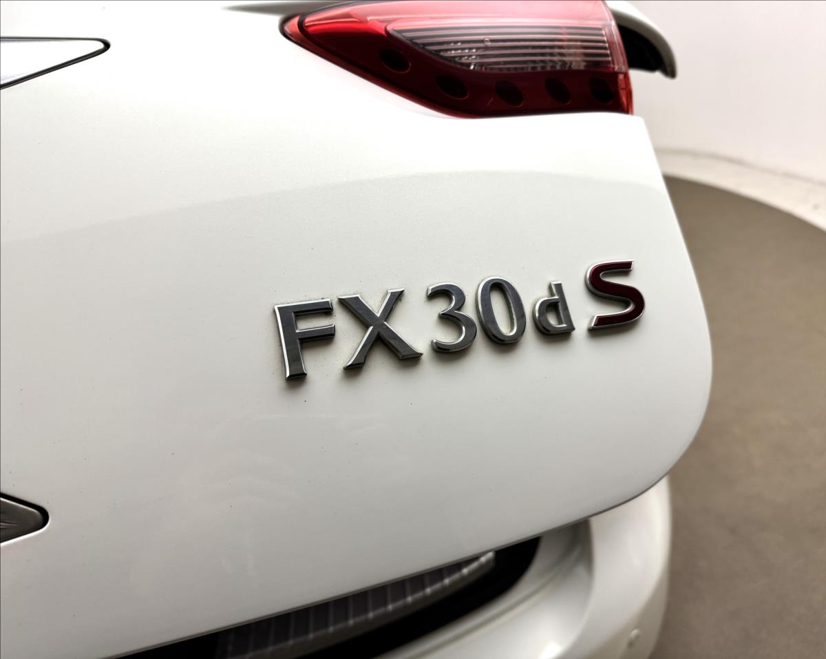 Infiniti FX30