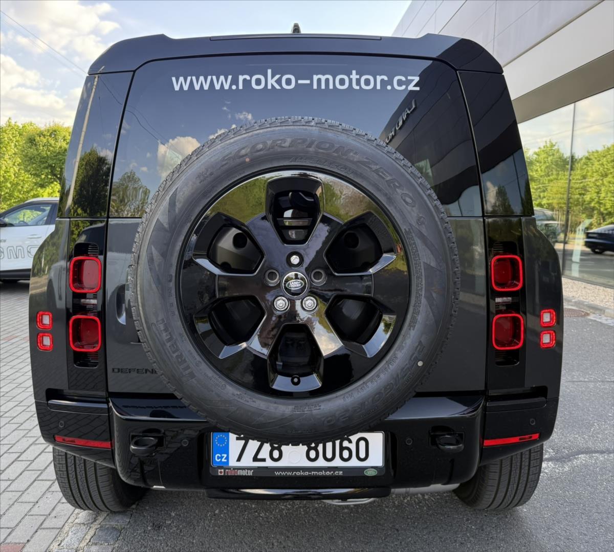 Land Rover Defender
