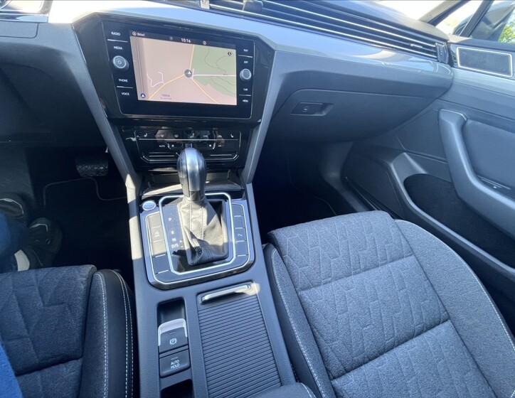 Volkswagen Passat 11