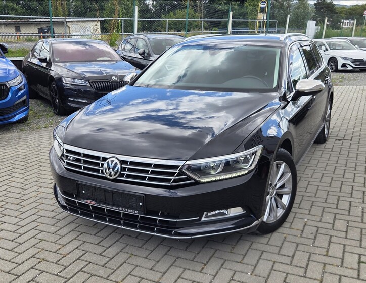 Volkswagen Passat 1