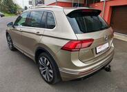Volkswagen Tiguan 9