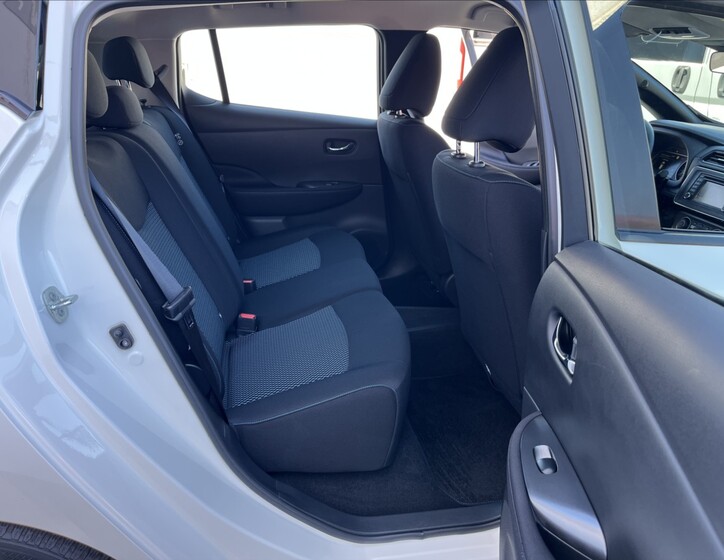Nissan Leaf 23