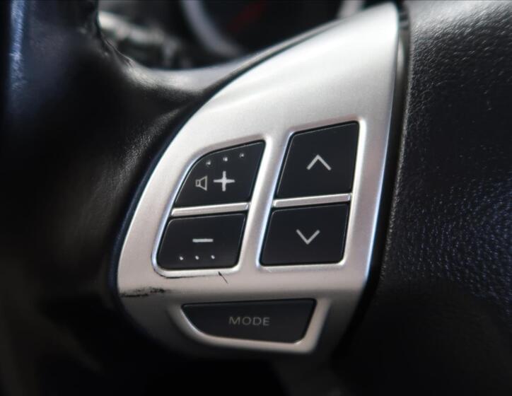 Mitsubishi Lancer 19