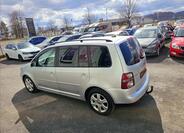Volkswagen Touran 9