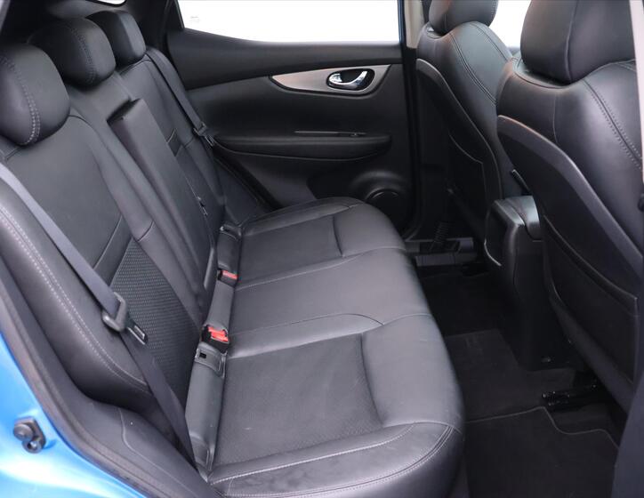 Nissan Qashqai 15