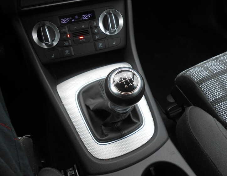 Audi Q3 16