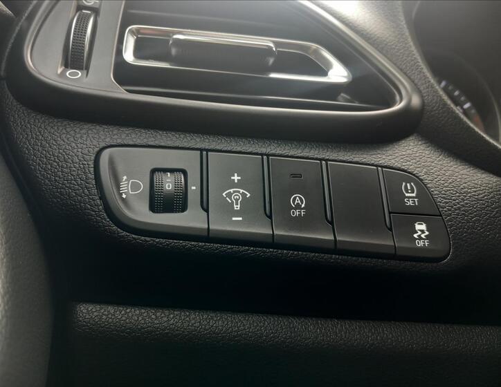 Hyundai i30 13