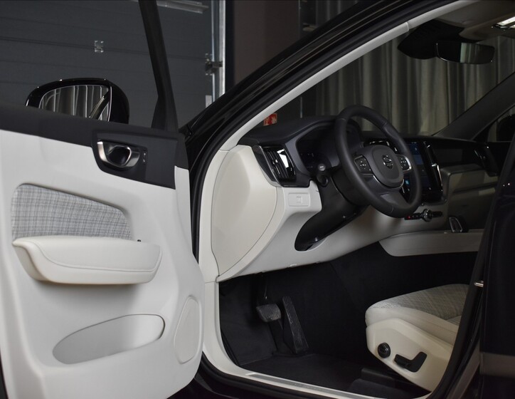 Volvo XC60 16
